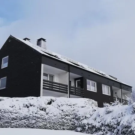 Astenrefugio Apartment *
